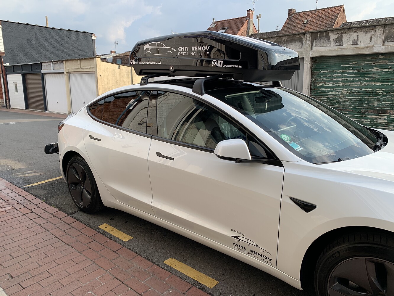 Barre de toit OEM Tesla Equipements et accessoires Forum Tesla Owners Club France